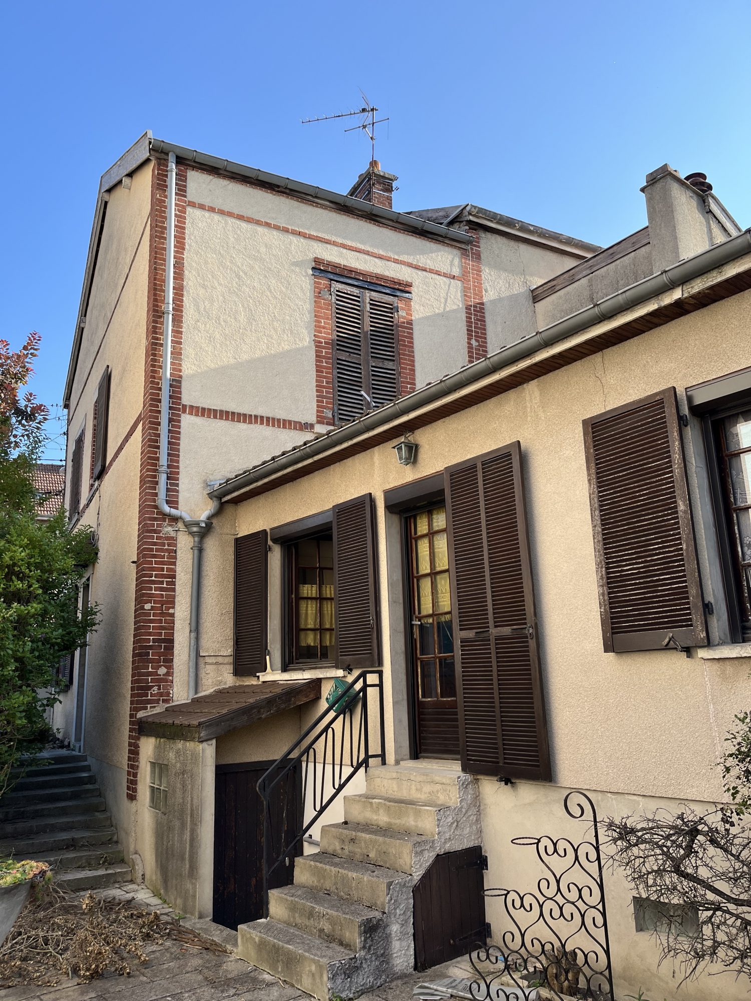 Immobilier vente à MAGENTA Maison - Type 5